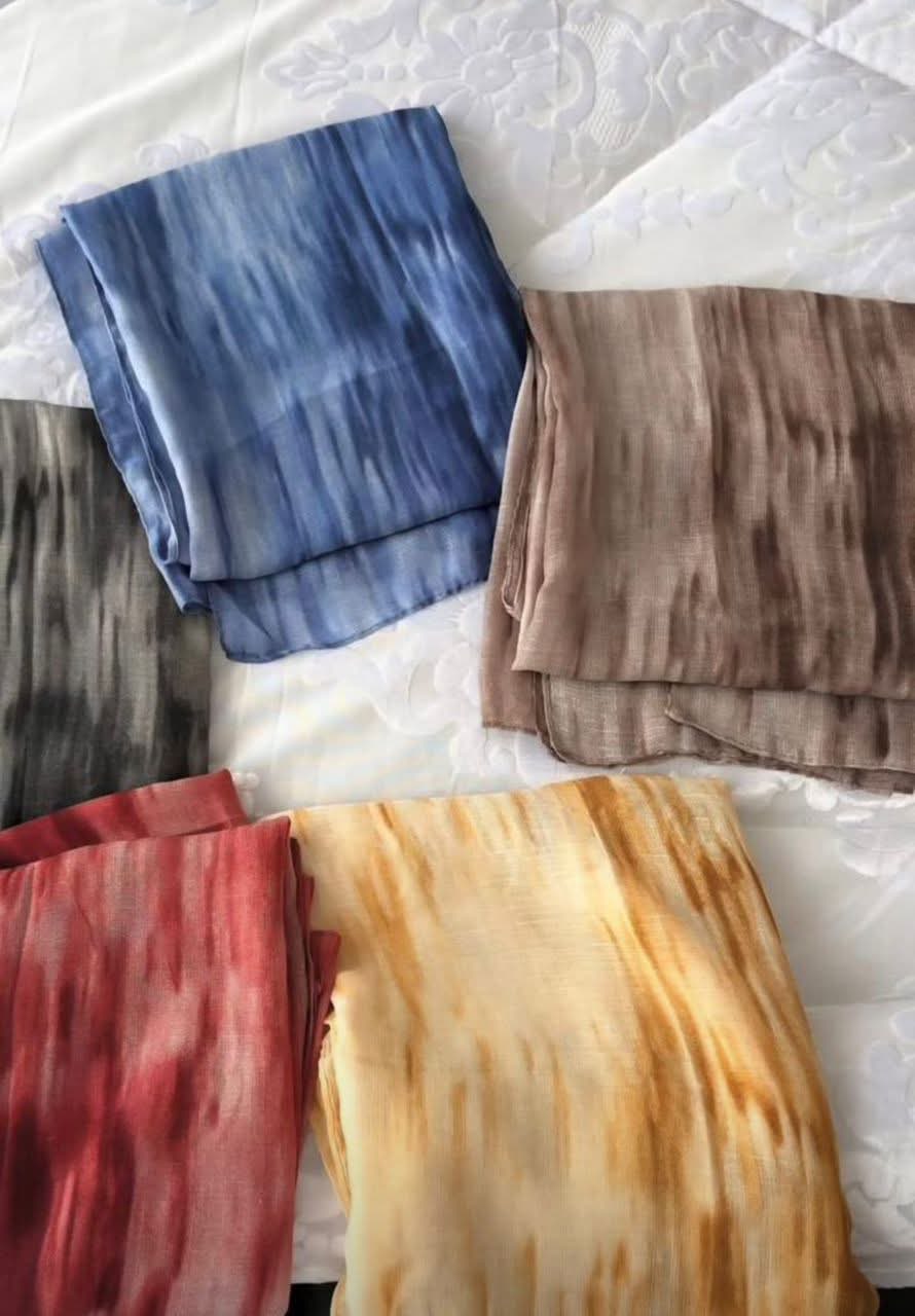 Hijab Modal Print Lait – collection de coloris empilés